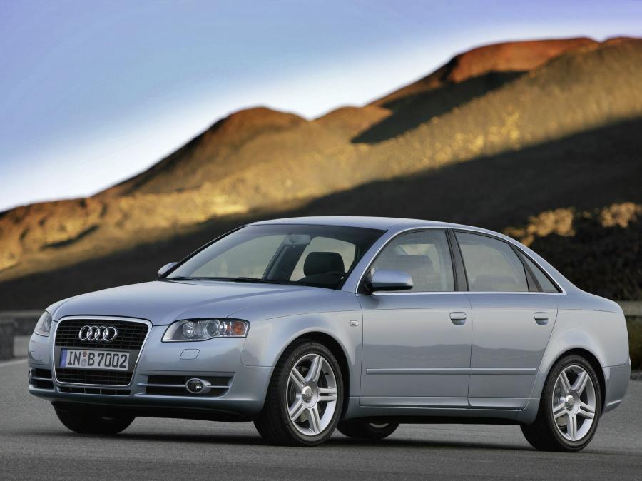  Audi A4 2.0T Sedan (B7, 8E) 2004 года  (фото 17 из 26)